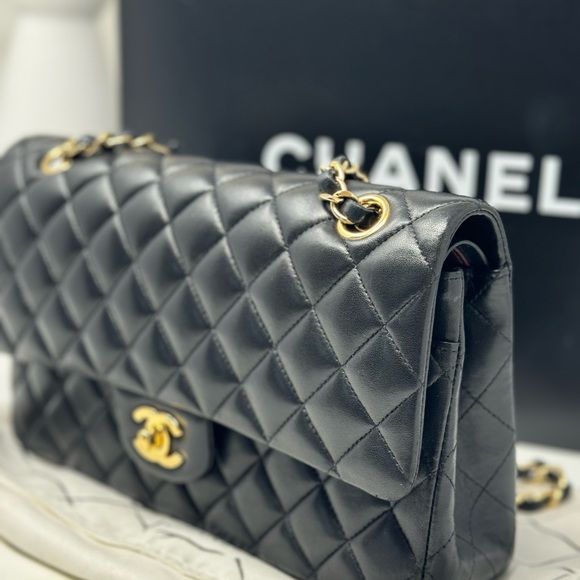 💯💎Authentic💎Chanel Classic Medium Double Flap Lambskin Bag GHW - Picture 9 of 9